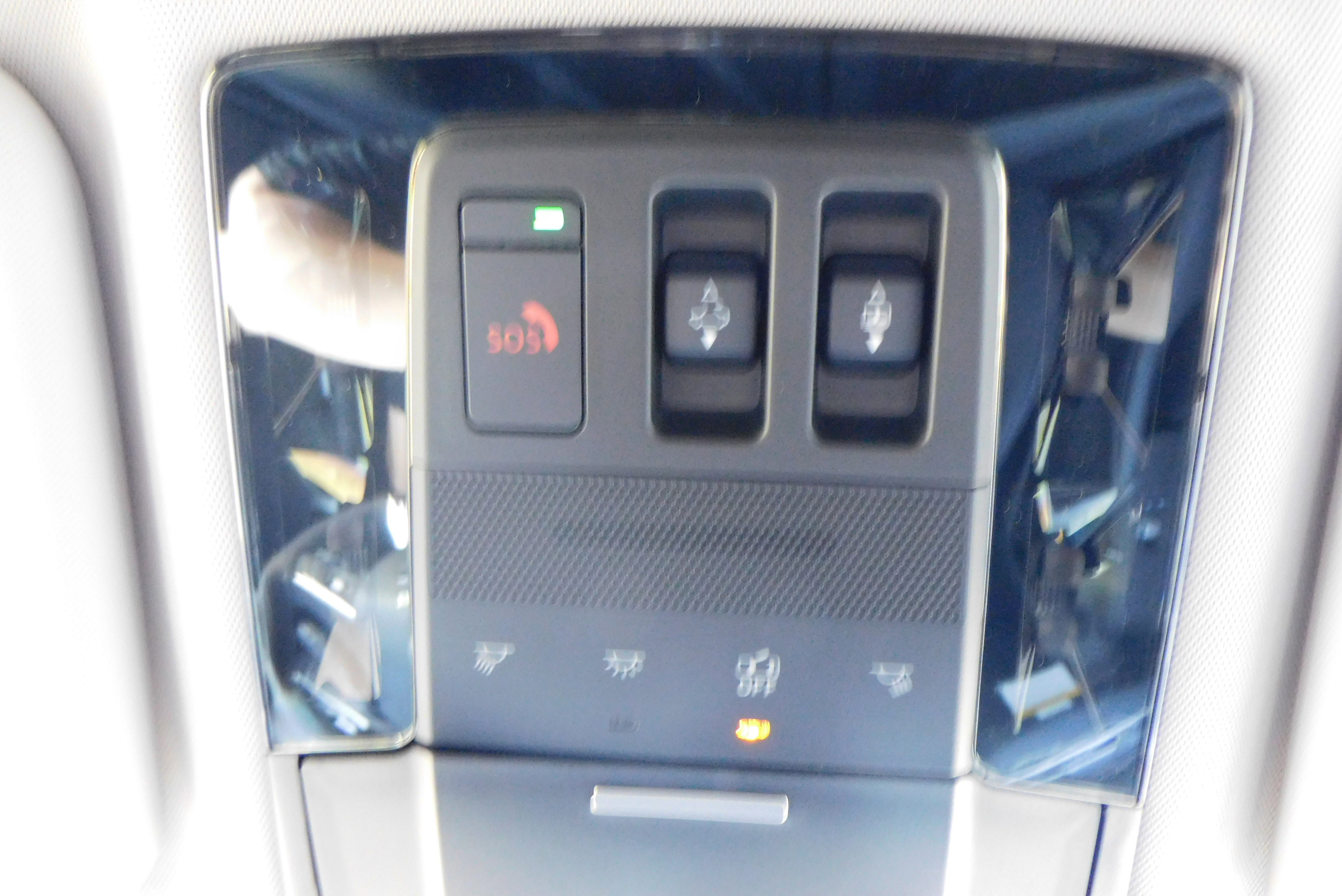 Used 2025 Mitsubishi Outlander SE image 25