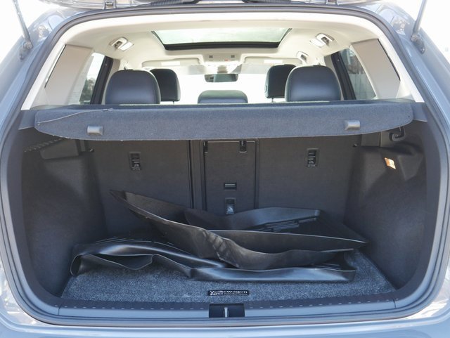 Used 2022 Volkswagen Taos SEL image 11