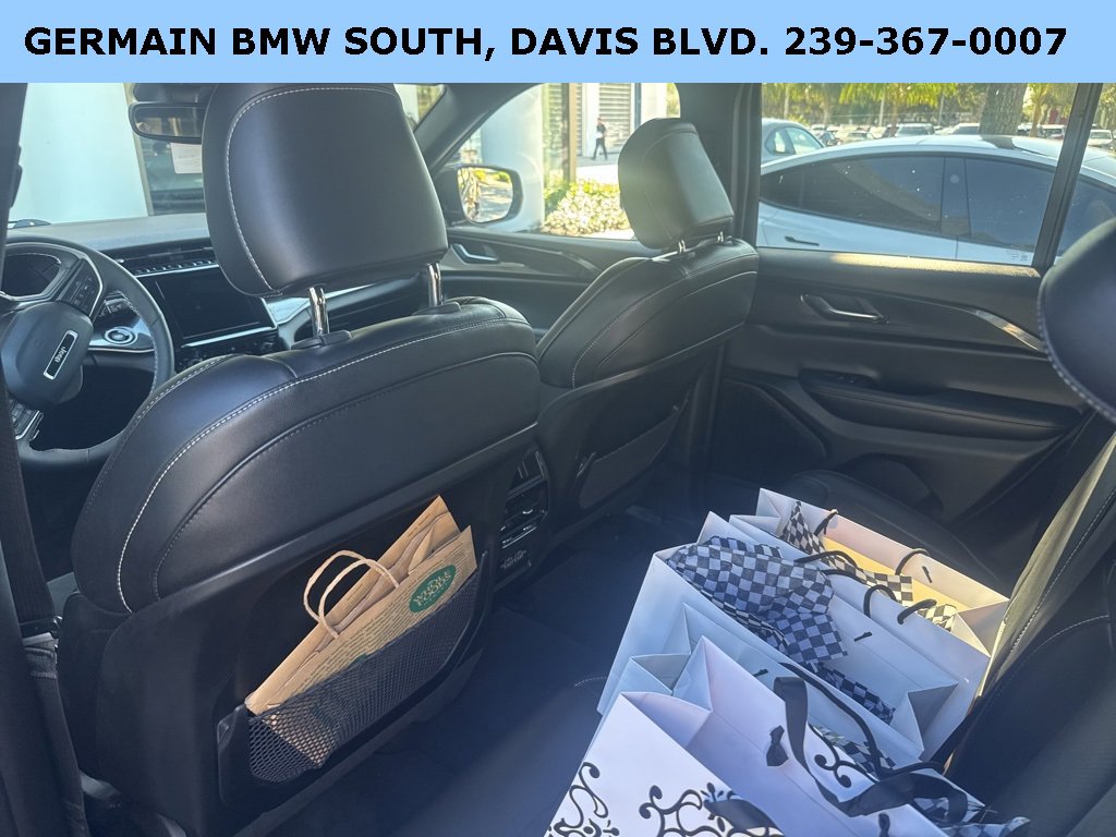 Used 2023 Jeep Grand Cherokee Altitude image 35