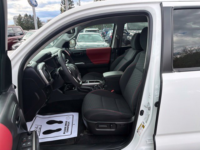 Used 2023 Toyota Tacoma SR5 AWD/4WD image 19
