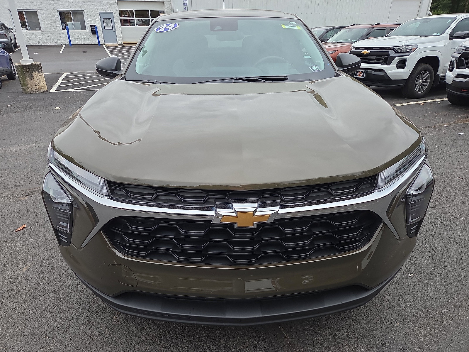 Used 2024 Chevrolet Trax LS FWD image 8