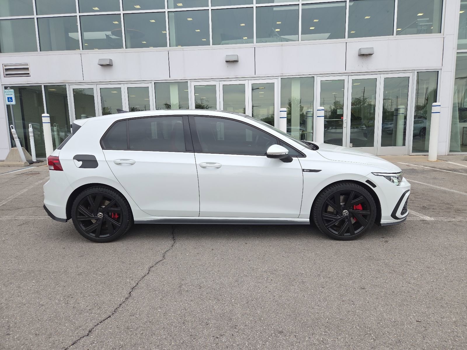 Certified 2022 Volkswagen GTI SE w/ SE Leather Package FWD image 6