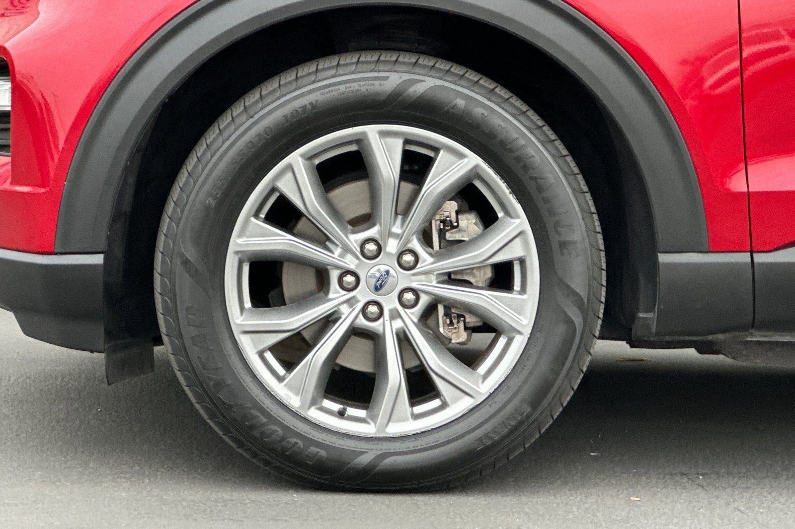 Used 2021 Ford Explorer Limited w/ Equipment Group 301A image 27