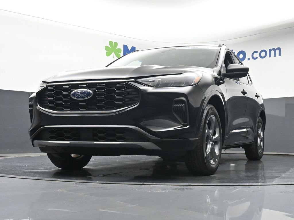 Used 2024 Ford Escape ST-Line w/ Tech Pack #1 AWD/4WD image 7