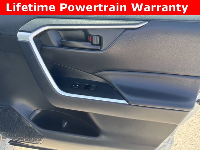 Used 2025 Toyota RAV4 LE image 21