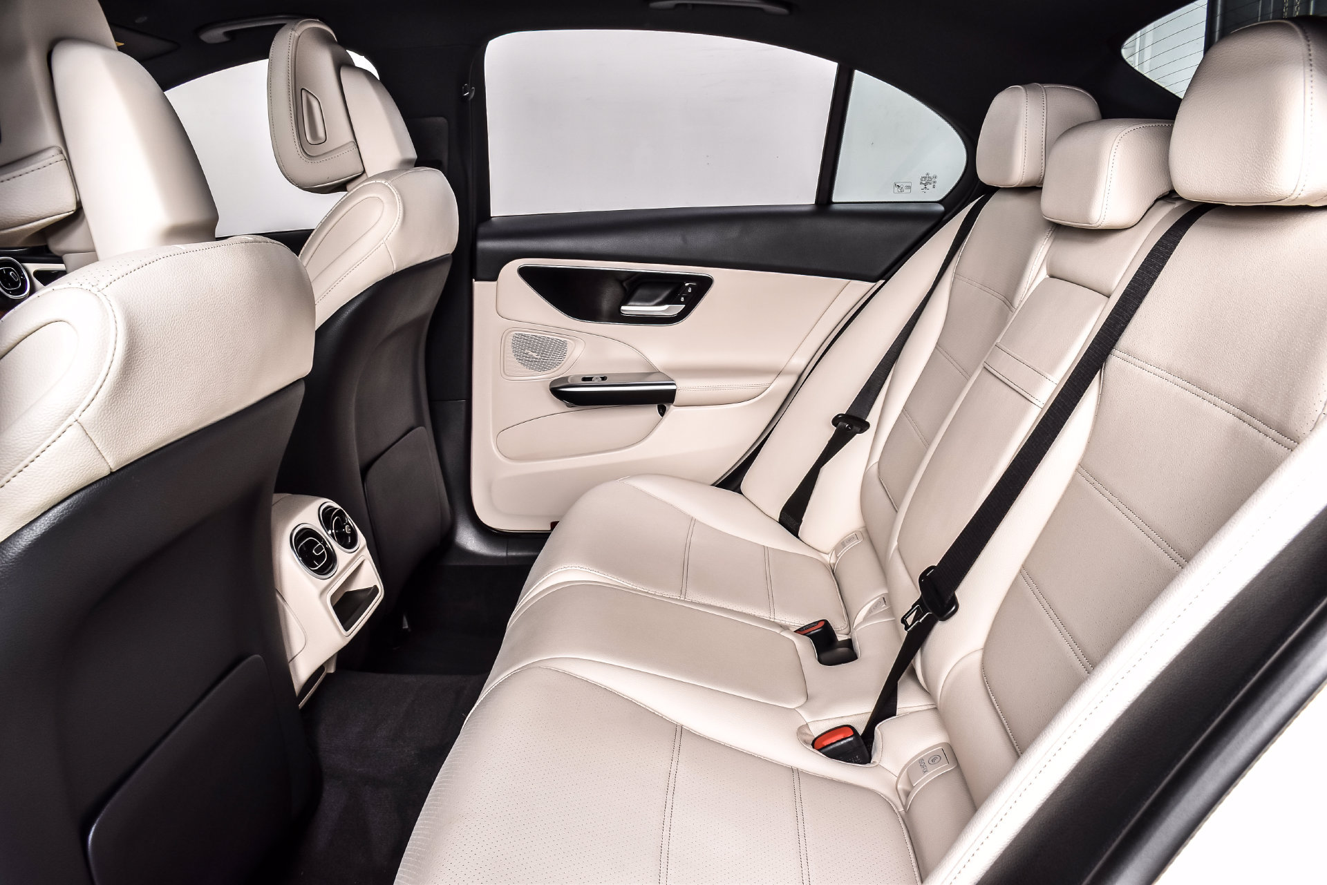 Used 2023 Mercedes-Benz C 300 4MATIC Sedan image 20