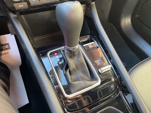 Used 2024 Jeep Compass Limited image 24