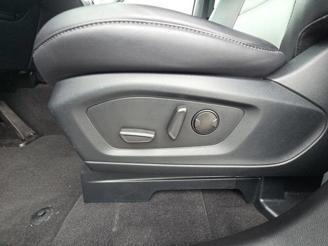 Used 2023 Ford Explorer XLT w/ Equipment Group 202A RWD image 25