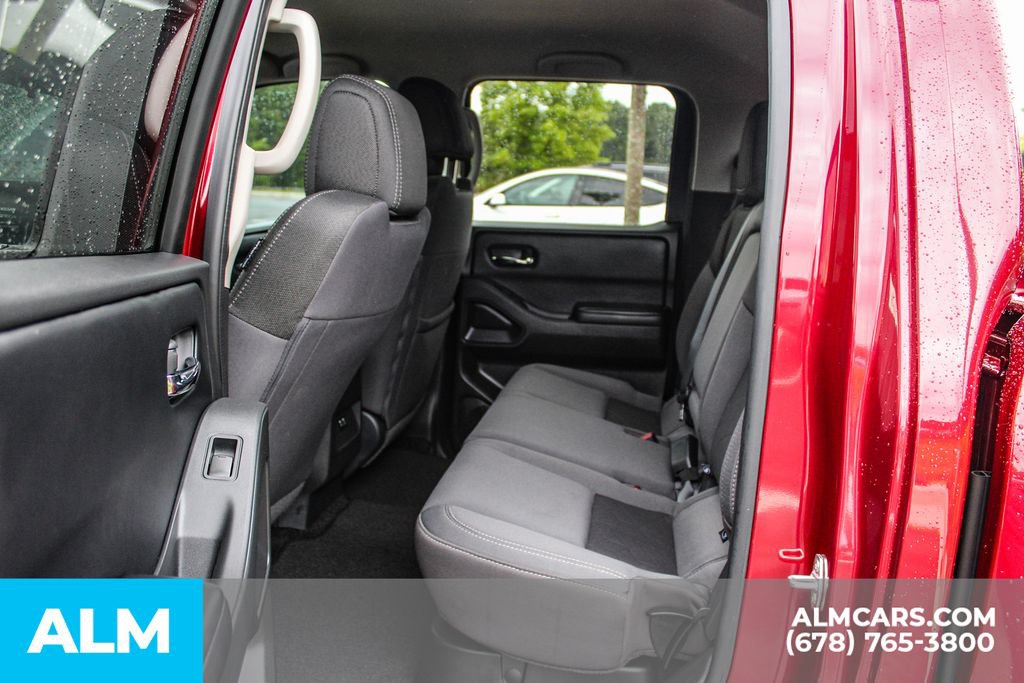 Used 2025 Nissan Frontier SV RWD image 16