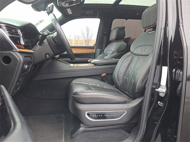 Used 2022 Jeep Grand Wagoneer Series III w/ Rear Seat Video Group 1 image 13