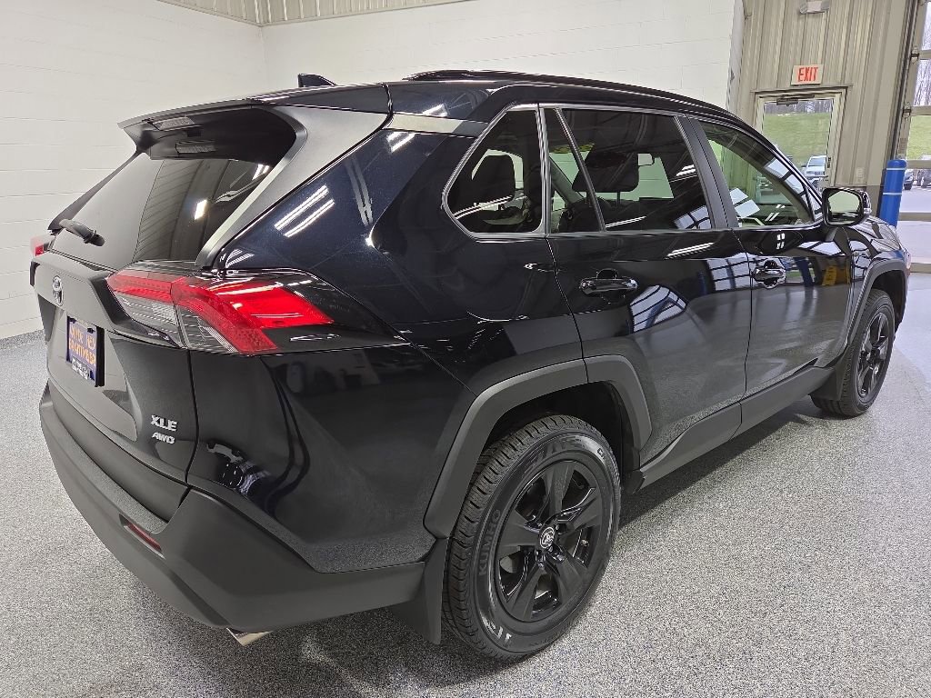 Used 2019 Toyota RAV4 XLE w/ Convenience Package AWD/4WD image 7