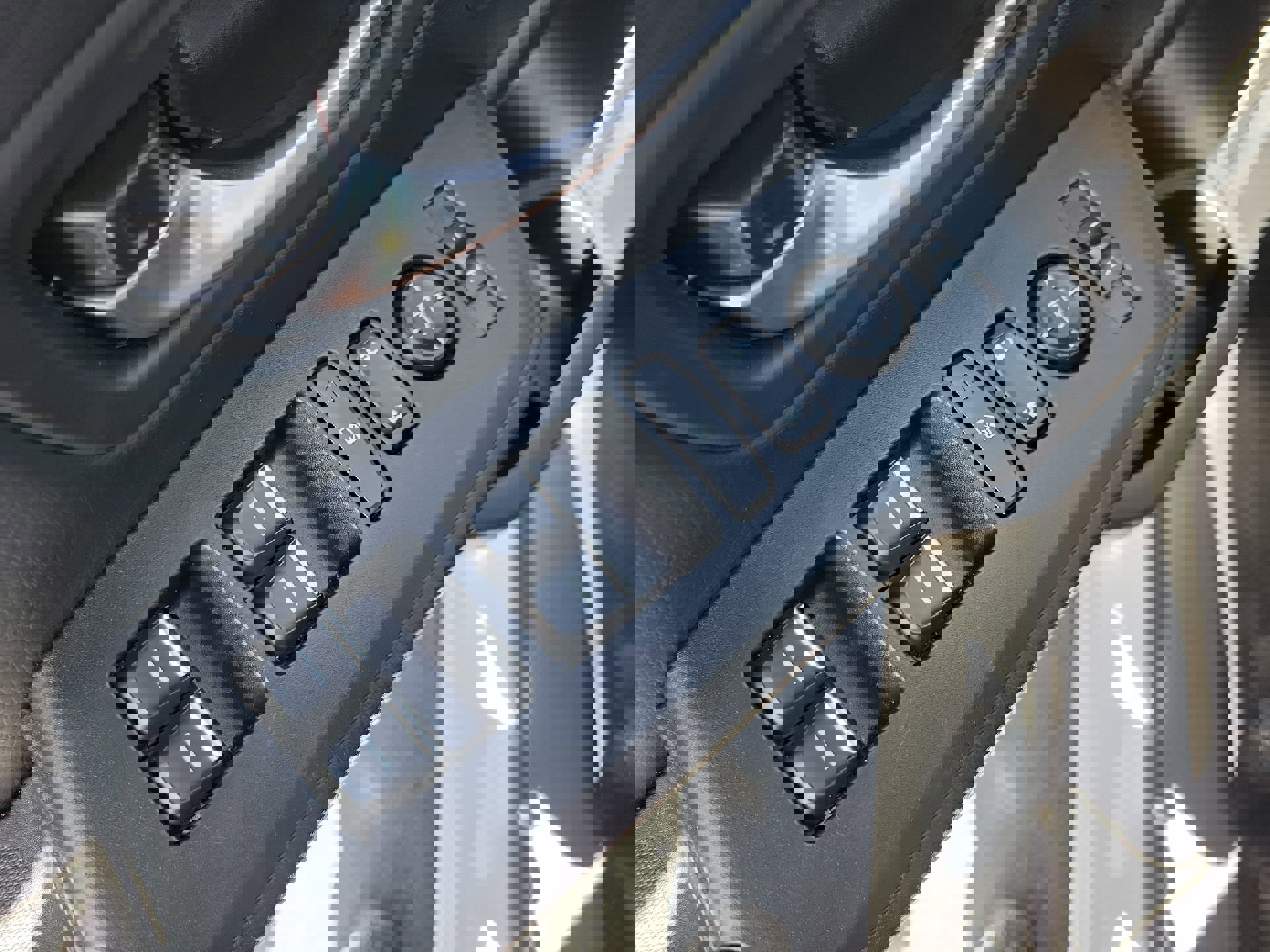 Used 2025 Honda Pilot Touring image 18