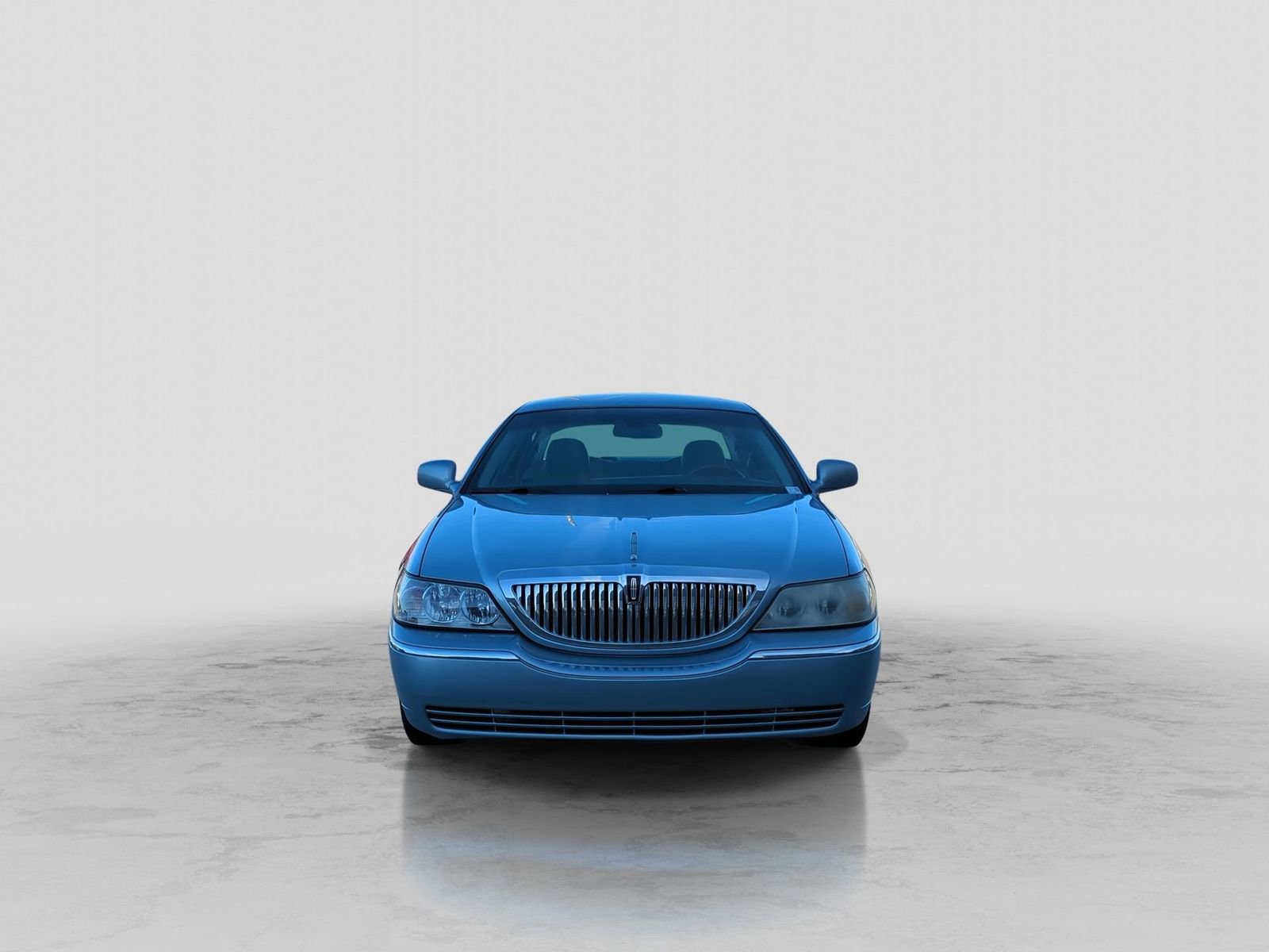 Used 2008 Lincoln Town Car Signature Limited image 10