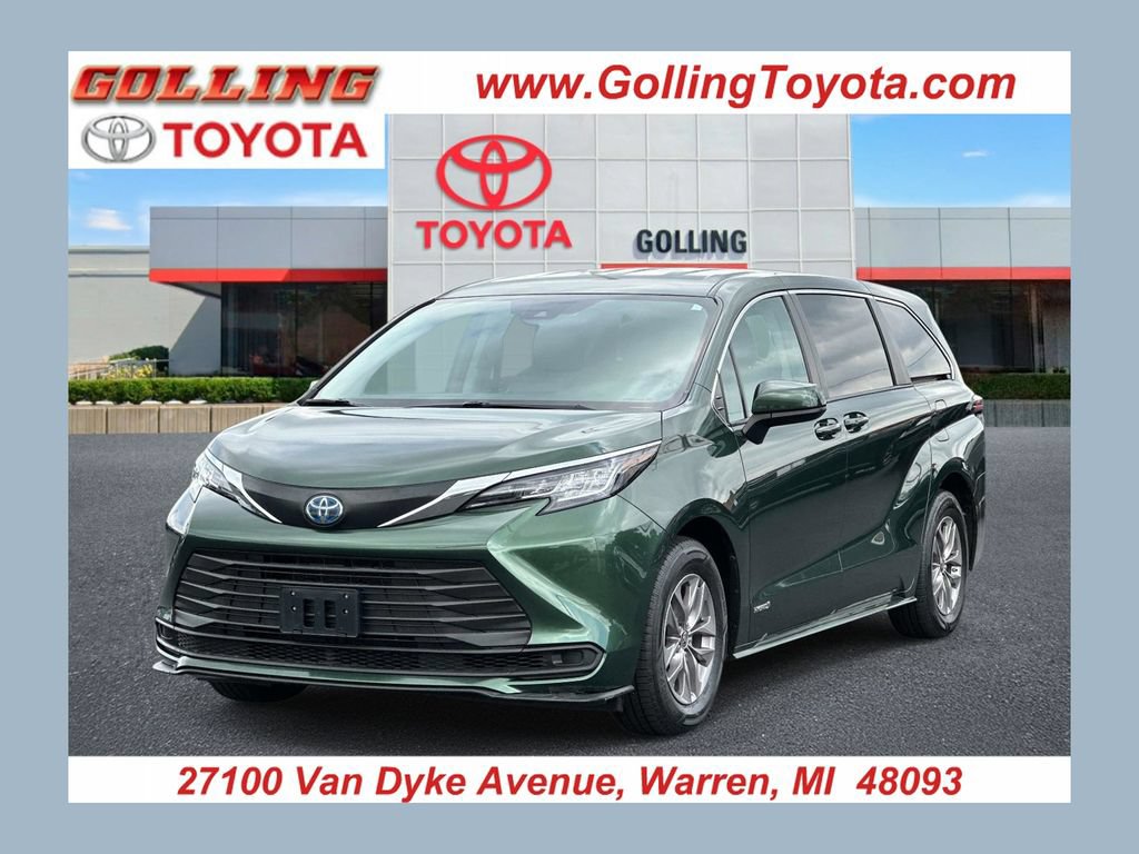 Used 2021 Toyota Sienna LE FWD image 1