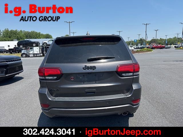 Used 2019 Jeep Grand Cherokee Altitude AWD/4WD image 4