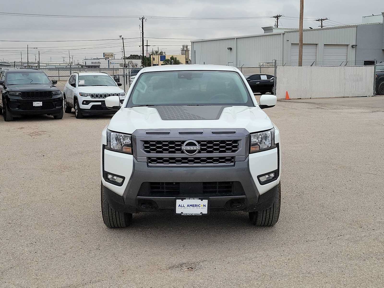 Used 2025 Nissan Frontier SV w/ SV Convenience Package AWD/4WD image 3