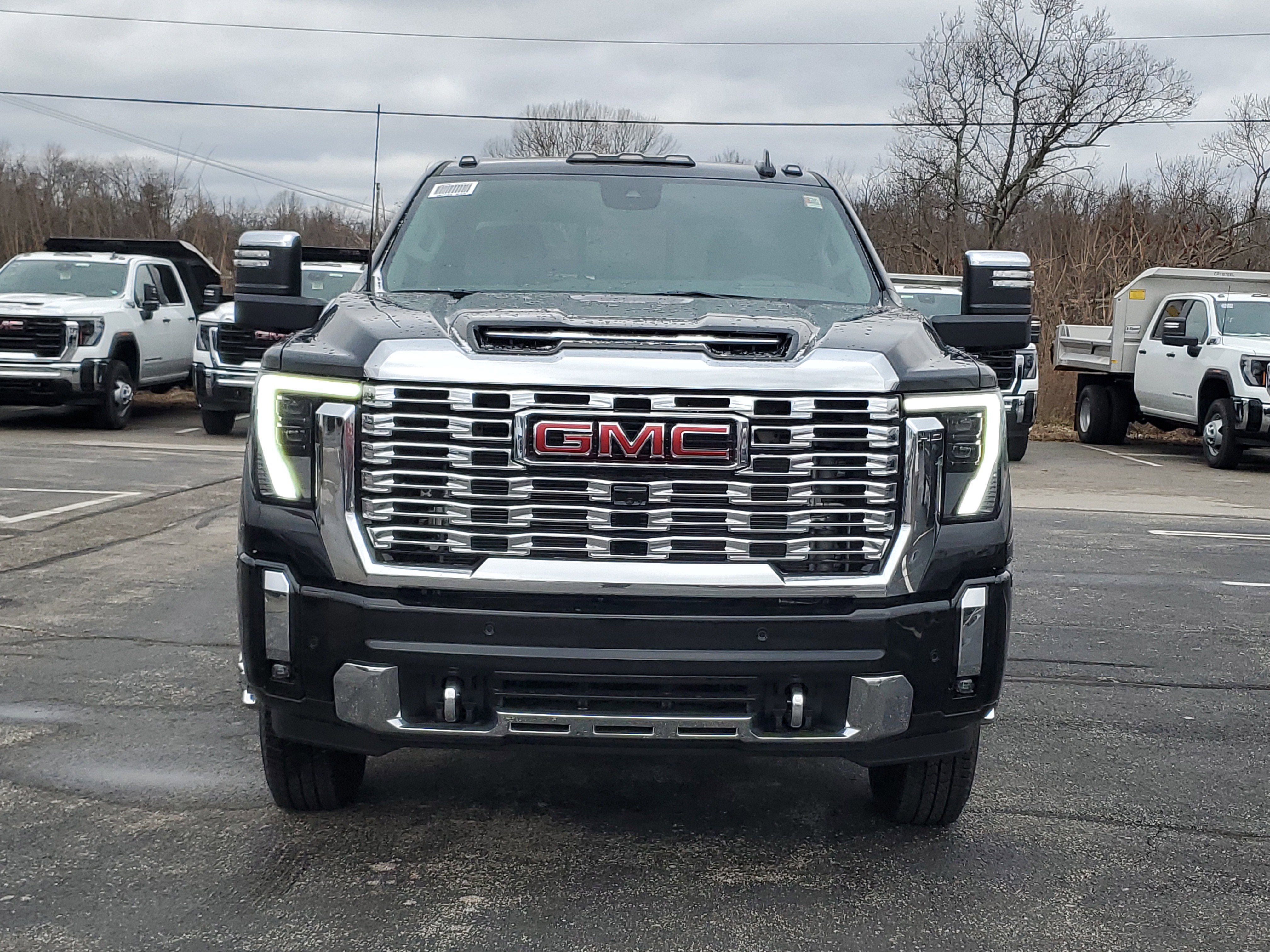 New 2026 GMC Sierra 3500 Denali w/ Denali Reserve Package image 2