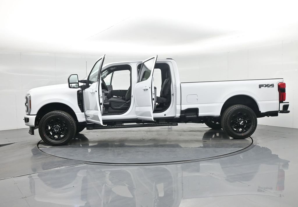 New 2026 Ford F350 XLT w/ XLT Premium Package AWD/4WD image 35