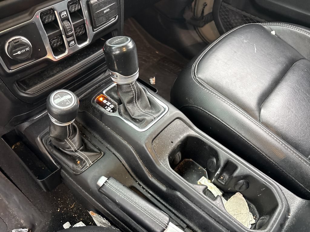 Used 2020 Jeep Gladiator Overland AWD/4WD image 28
