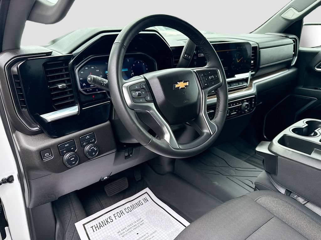 Used 2023 Chevrolet Silverado 1500 LT AWD/4WD image 11