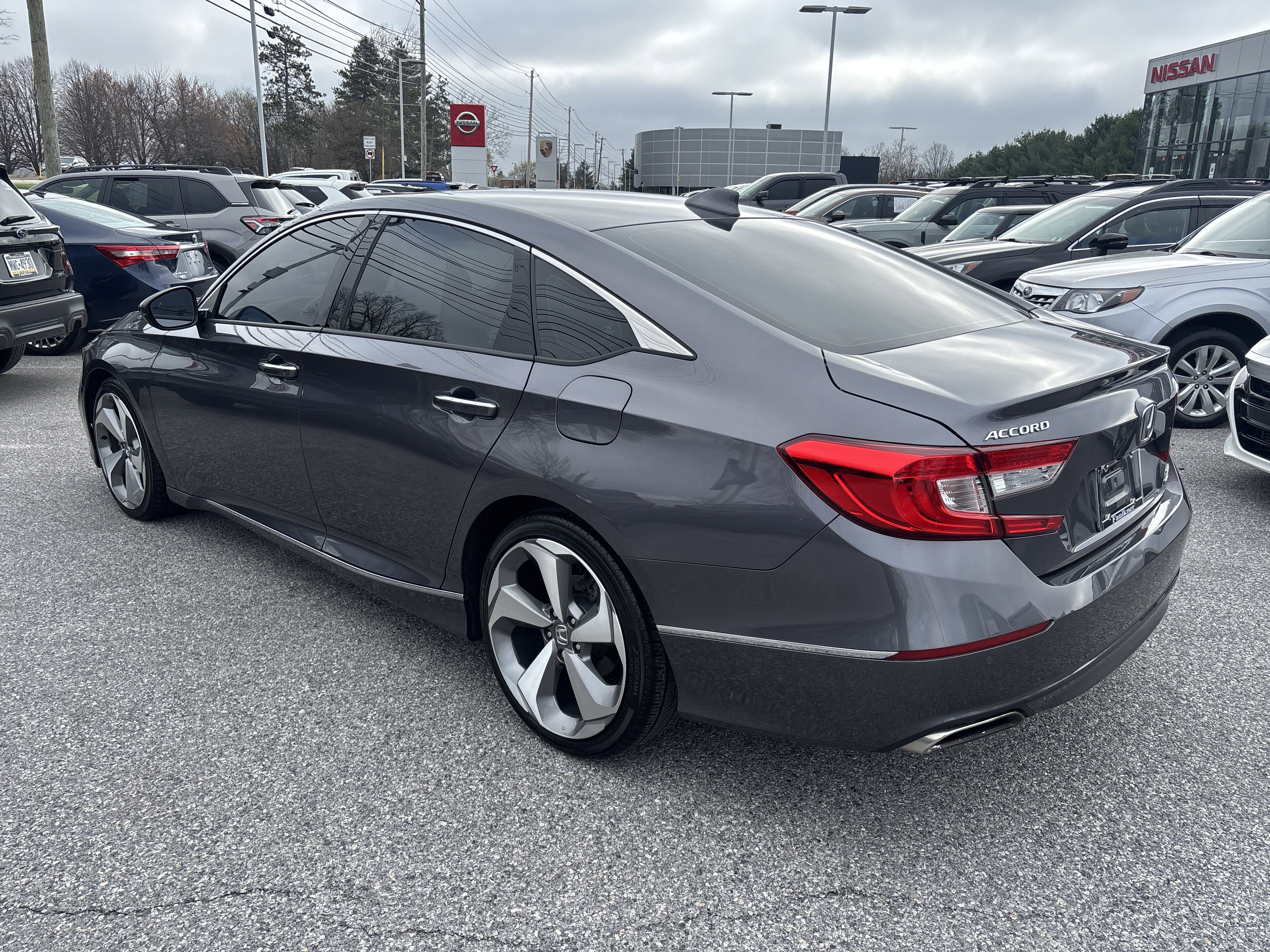Used 2019 Honda Accord Touring image 5