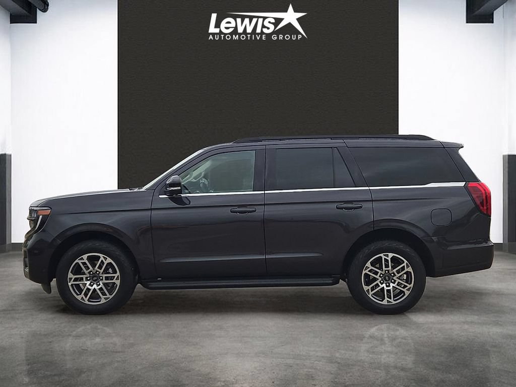 Used 2025 Ford Expedition Active AWD/4WD image 2