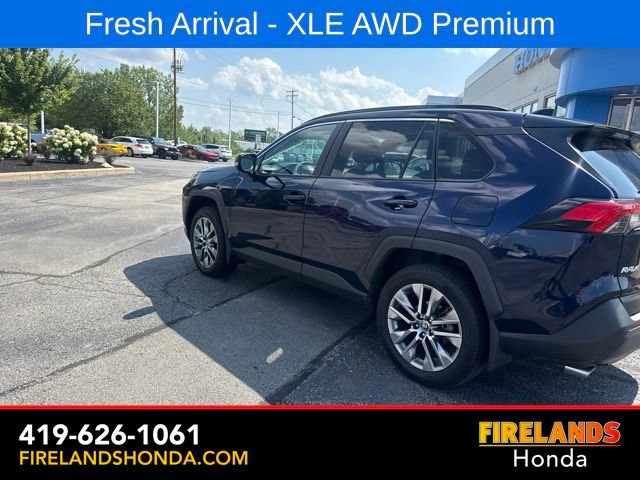 Used 2022 Toyota RAV4 XLE Premium AWD/4WD image 10