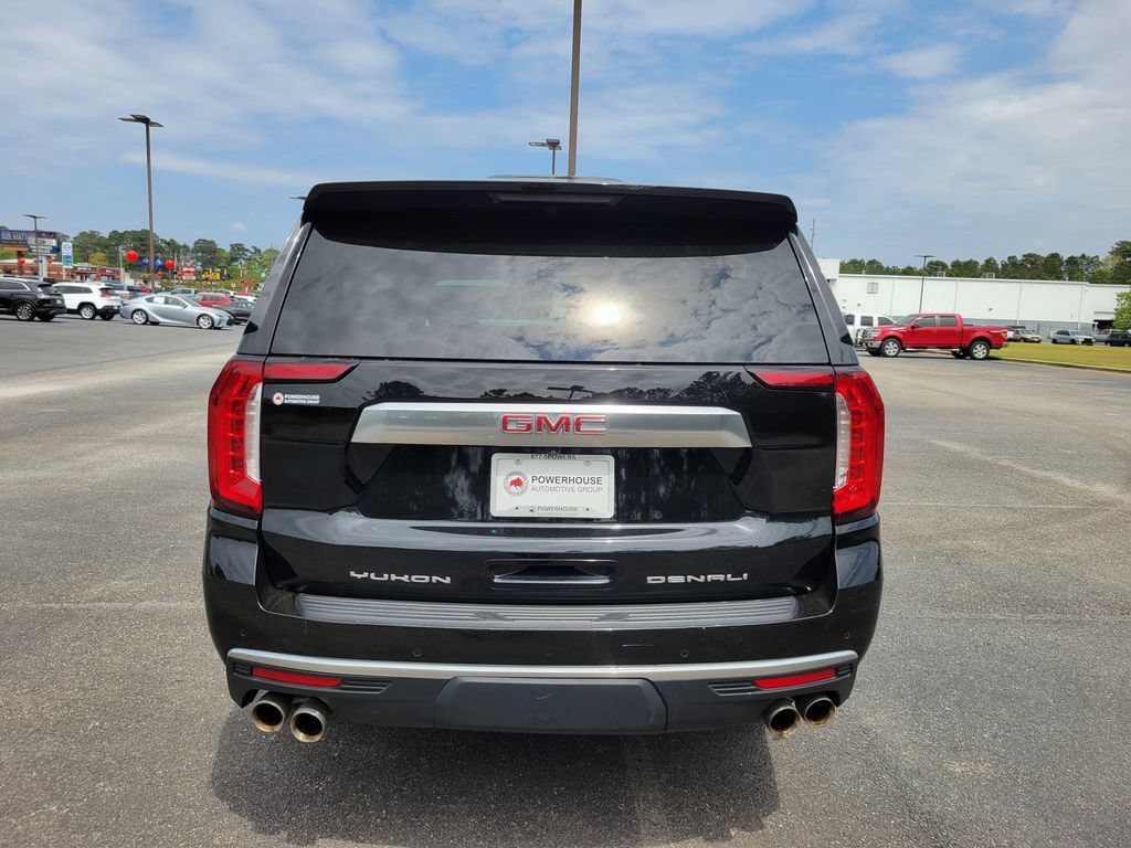 Used 2024 GMC Yukon XL Denali AWD/4WD image 5