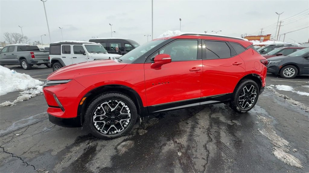 Used 2023 Chevrolet Blazer RS w/ Enhanced Convenience Package image 4