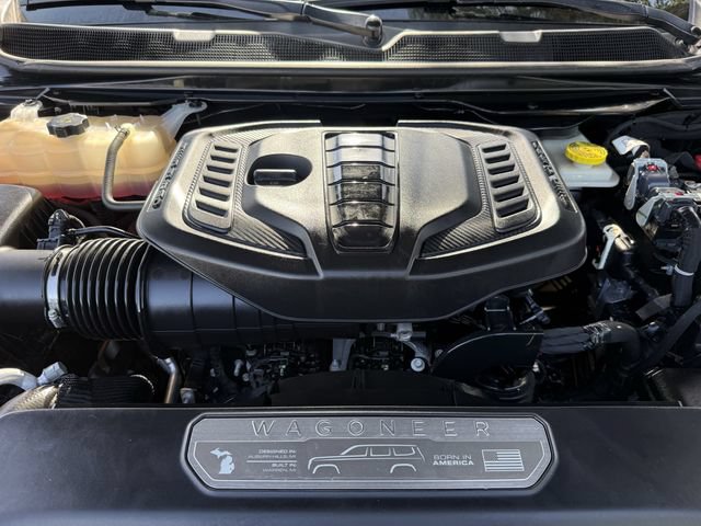 Used 2024 Jeep Wagoneer L Series II w/ Flexible Seating Group RWD image 34