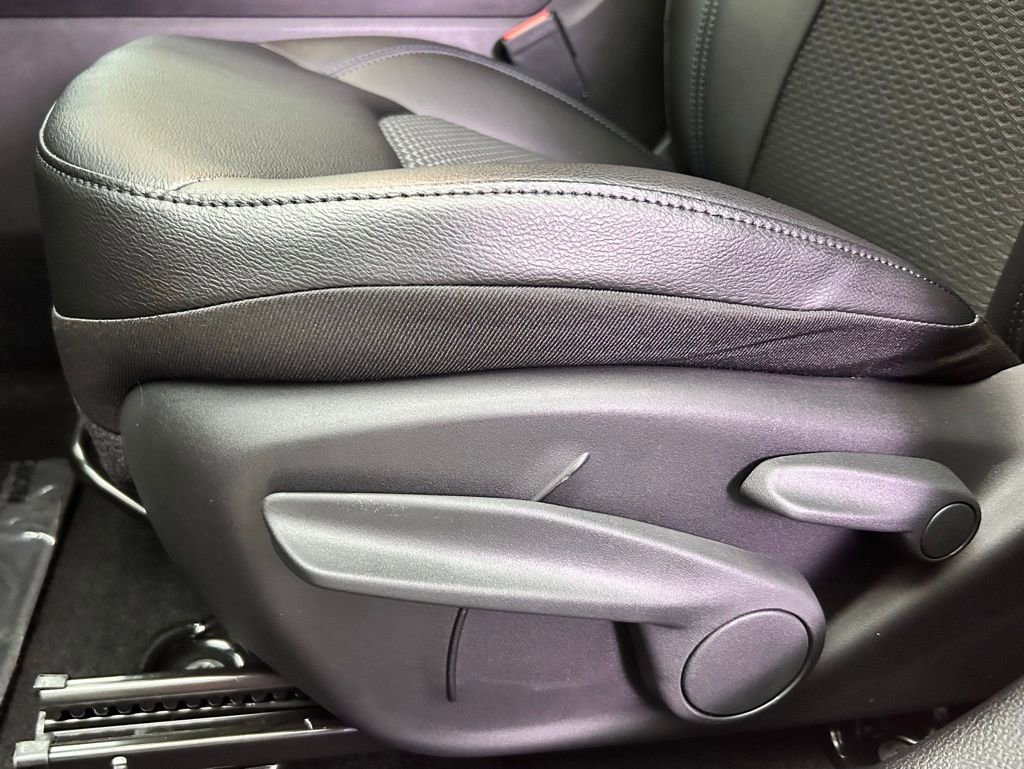 New 2026 Jeep Compass Latitude image 15