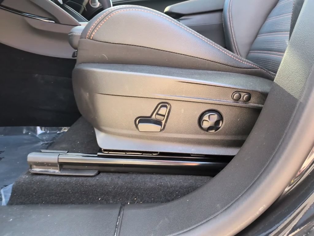 Used 2025 Alfa Romeo Stelvio Sprint AWD/4WD image 22