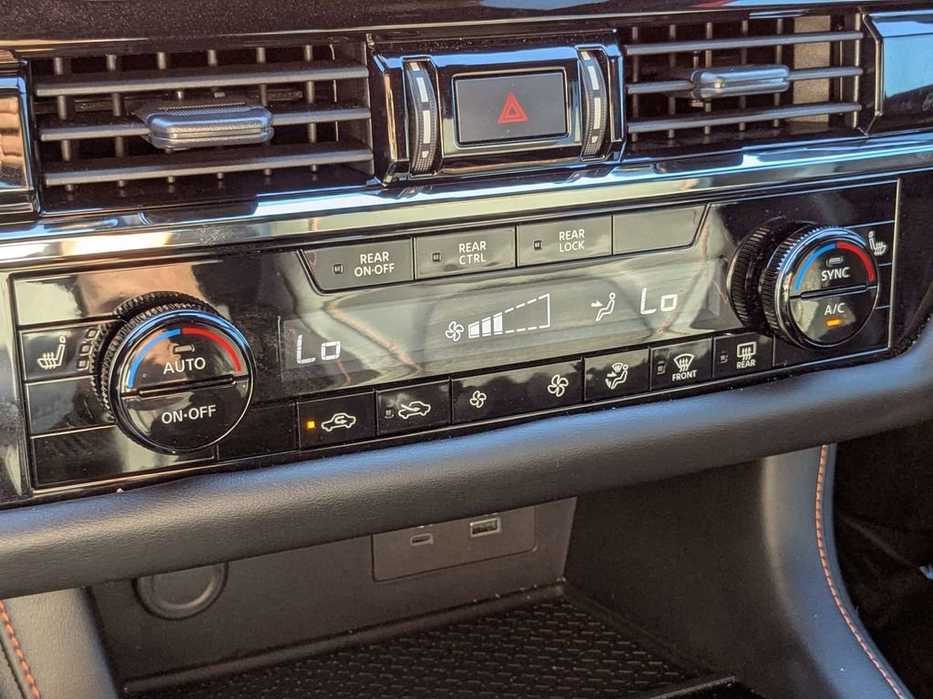 Used 2024 Nissan Pathfinder Rock Creek AWD/4WD image 22