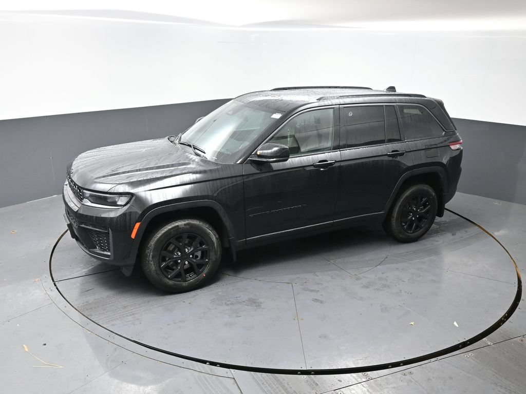 New 2026 Jeep Grand Cherokee Altitude AWD/4WD image 33