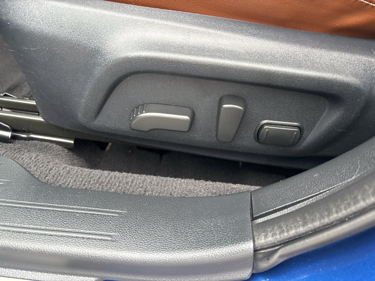 Used 2017 Subaru Outback 2.5i Touring image 11