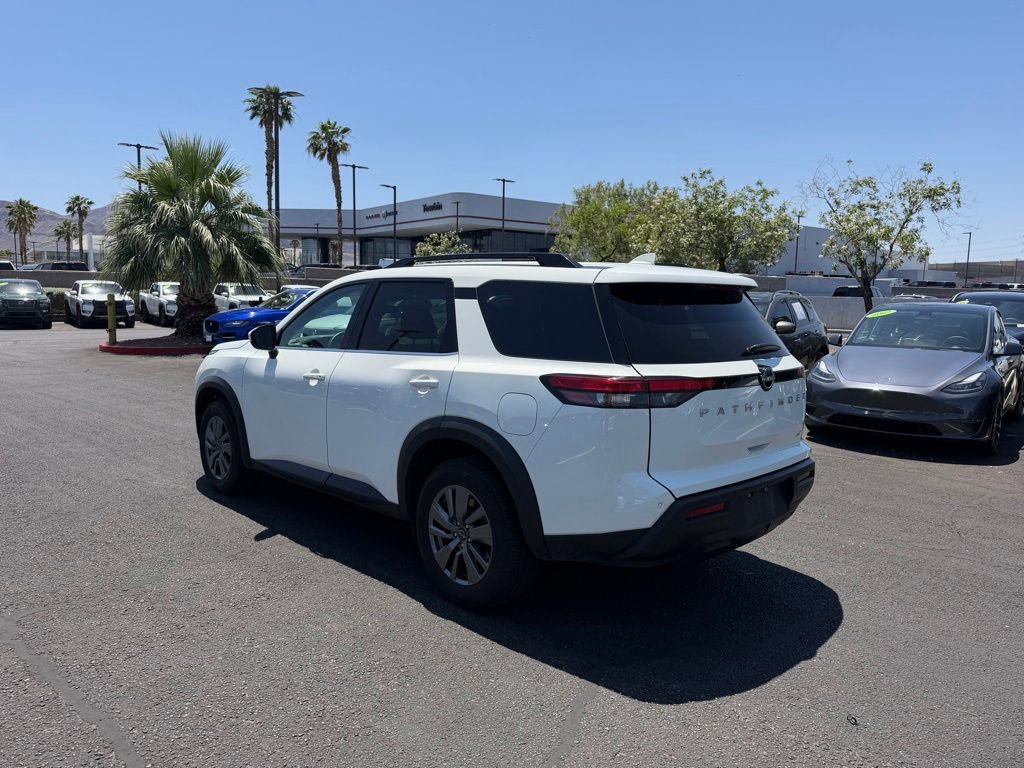 Used 2024 Nissan Pathfinder SV FWD image 7