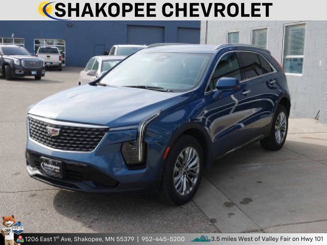Used 2024 Cadillac XT4 Premium Luxury image 7