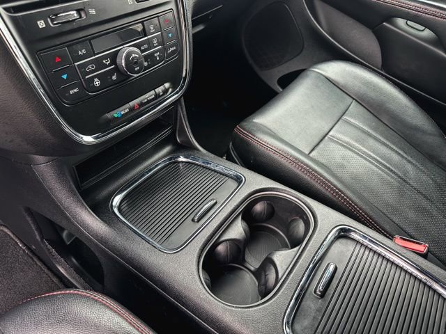 Used 2014 Dodge Grand Caravan R/T w/ Driver Convenience Group image 18