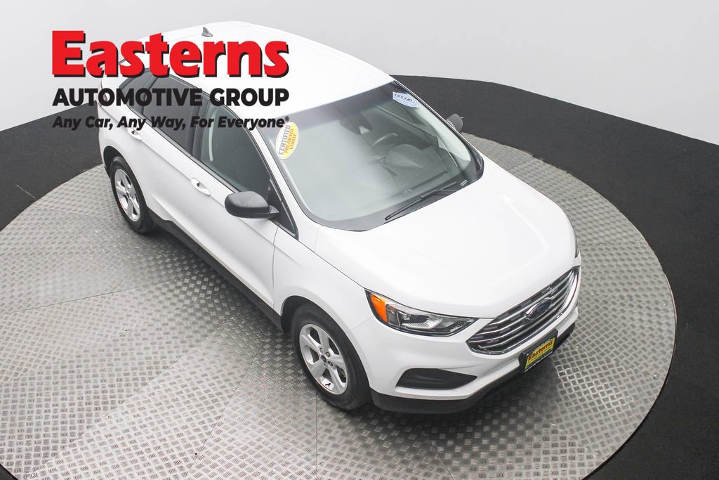 Used 2020 Ford Edge SE image 3