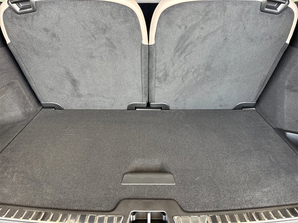 New 2026 Volvo XC90 T8 Plus image 15