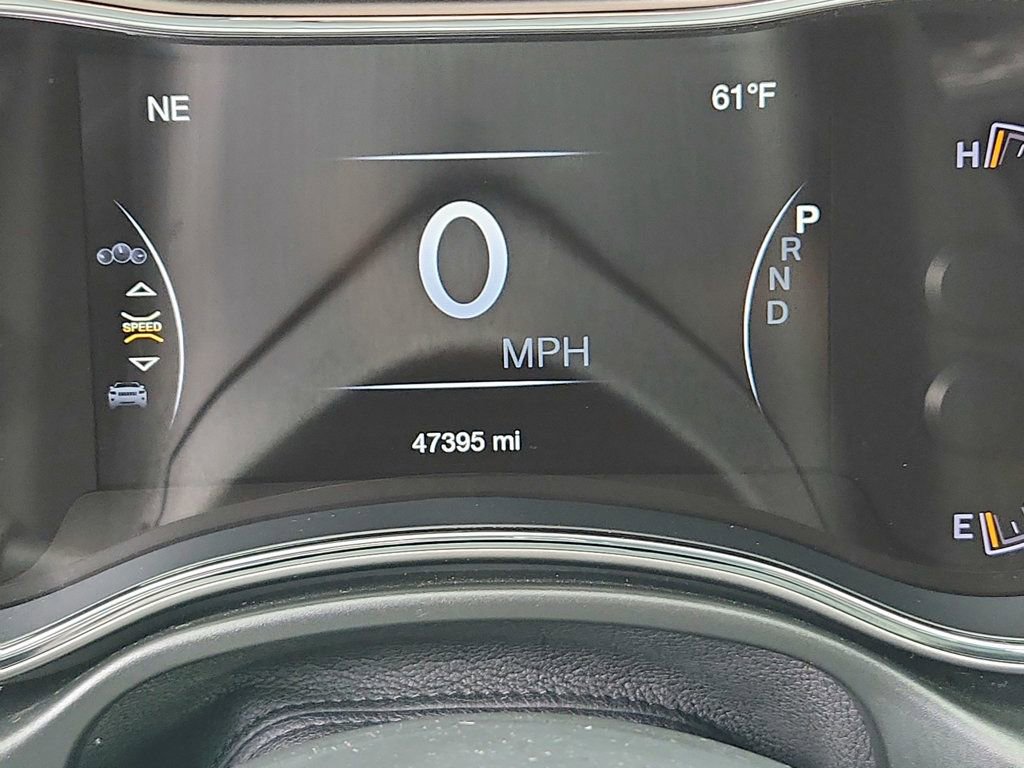 Used 2020 Jeep Grand Cherokee Altitude image 16