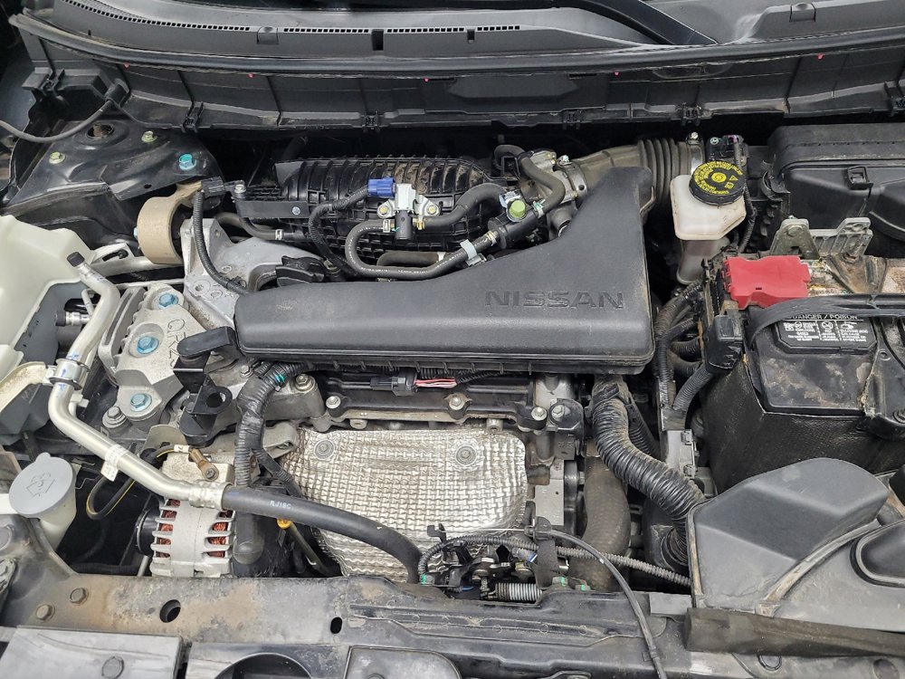 Used 2018 Nissan Rogue SV image 30