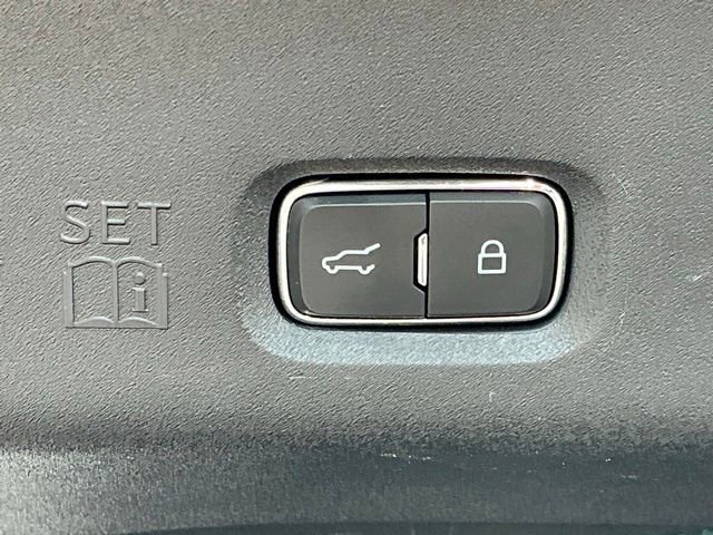 Used 2025 Ford Expedition Platinum AWD/4WD image 23