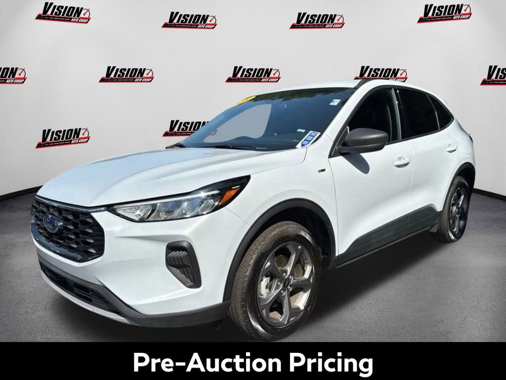 Used 2025 Ford Escape ST-Line image 1