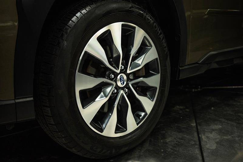 Used 2024 Subaru Outback Limited AWD/4WD image 3