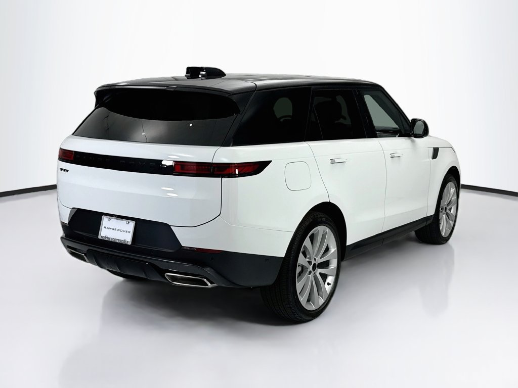 New 2027 Land Rover Range Rover Sport SE AWD/4WD image 5