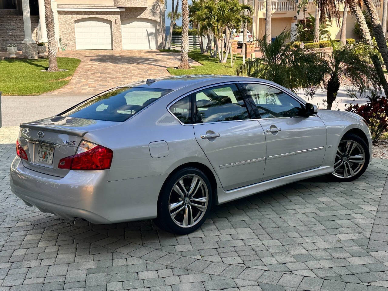 Used 2008 INFINITI M45 w/ Technology Pkg RWD image 8