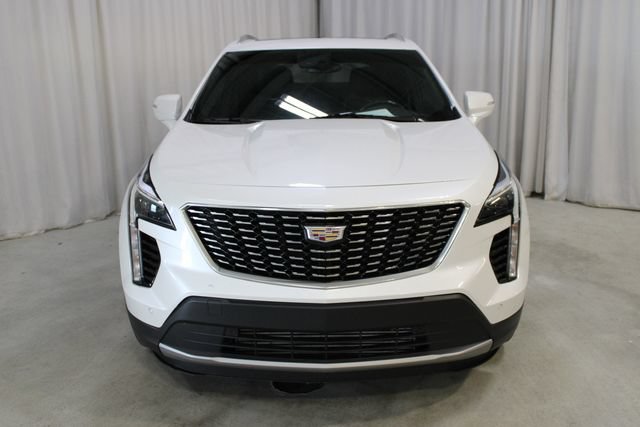 Used 2023 Cadillac XT4 Premium Luxury w/ Cold Weather Package FWD image 30