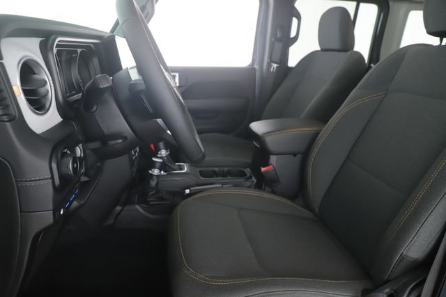 Used 2025 Jeep Wrangler Unlimited Sahara w/ Safety Group image 16