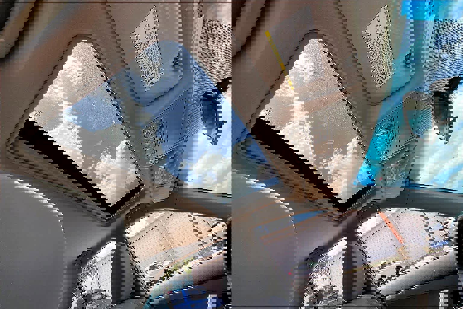 Used 2010 Toyota Camry LE FWD image 10